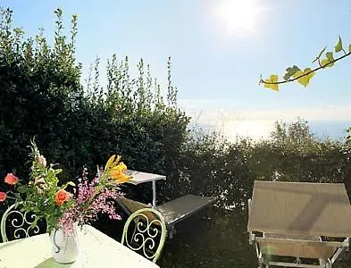 Villa Nocelle Sleeps 2 Air Con Wifi