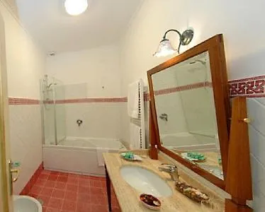 Nocelle Sleeps 2 Air Con Wifi Villa